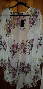 Torrid white floral kimono